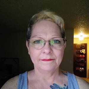 Meet your Posher, Lori